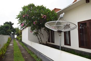 Villa Amari ماتارام المظهر الخارجي الصورة